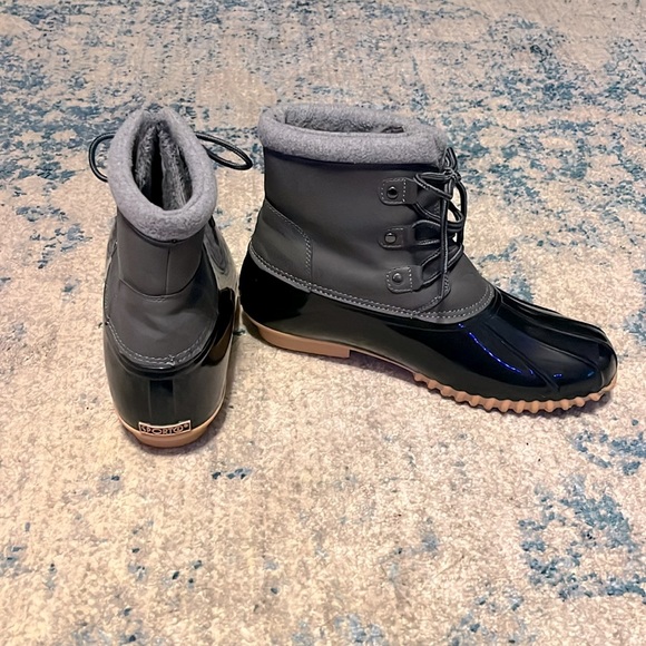 SPORTO “DAWN” Duck Boot - Picture 2 of 5